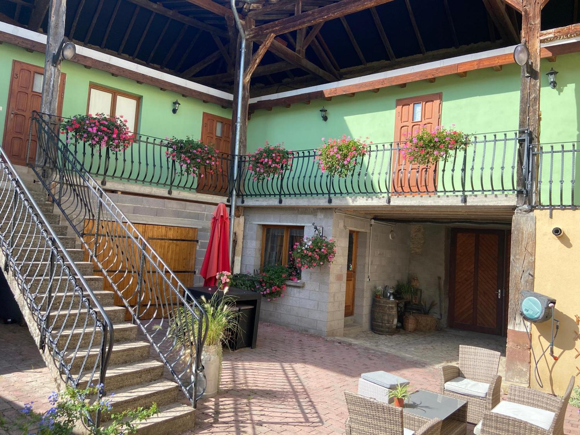 Hotel La Houblonniere Blâmont Exterior foto